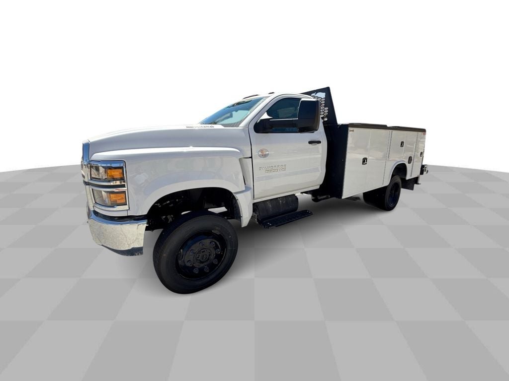 2024 Chevrolet Silverado 6500 HD Work Truck