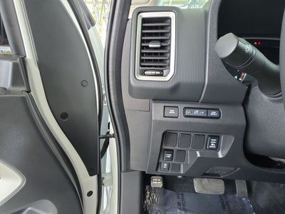 2024 Nissan Frontier Crew Cab Long Bed SV 4x2