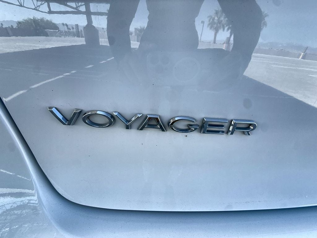 2024 Chrysler Voyager LX