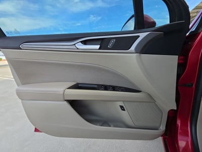 2020 Ford Fusion Hybrid SE