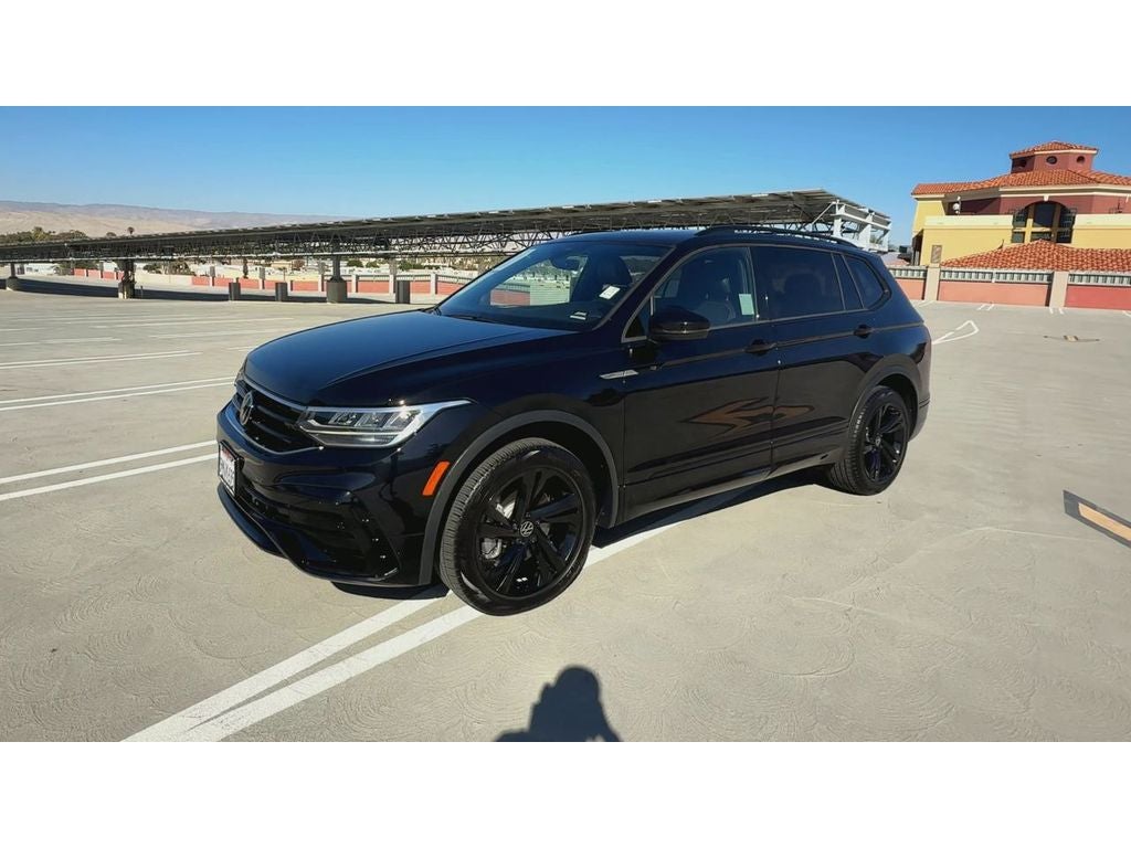 2024 Volkswagen Tiguan SE R-Line Black