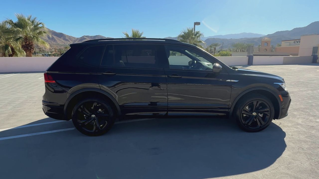 2024 Volkswagen Tiguan SE R-Line Black