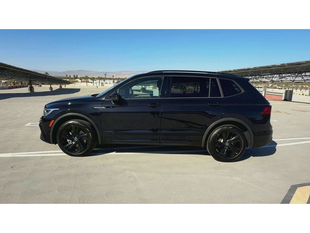 2024 Volkswagen Tiguan SE R-Line Black