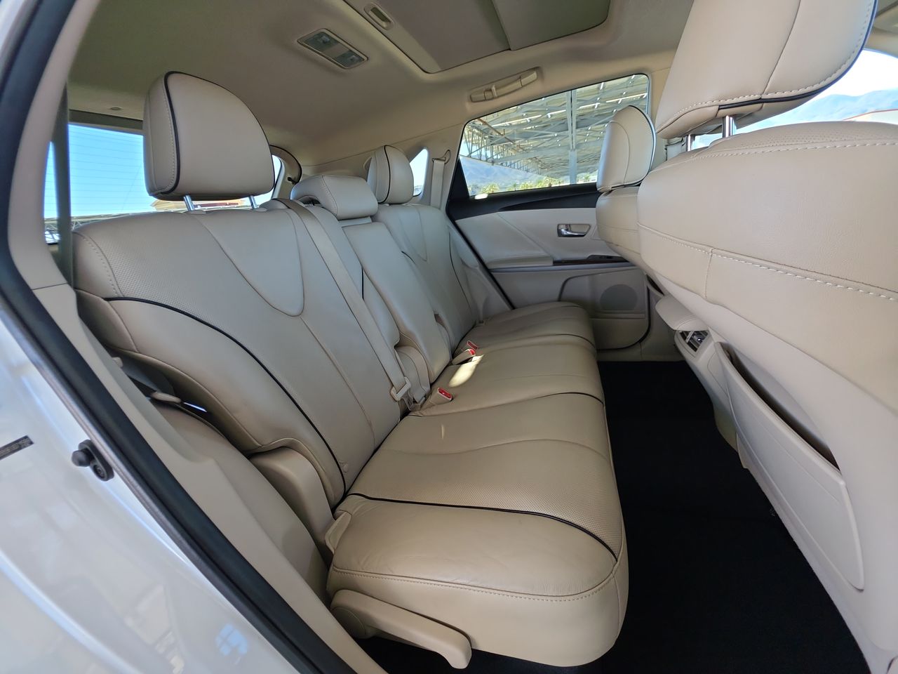 2015 Toyota Venza XLE V6