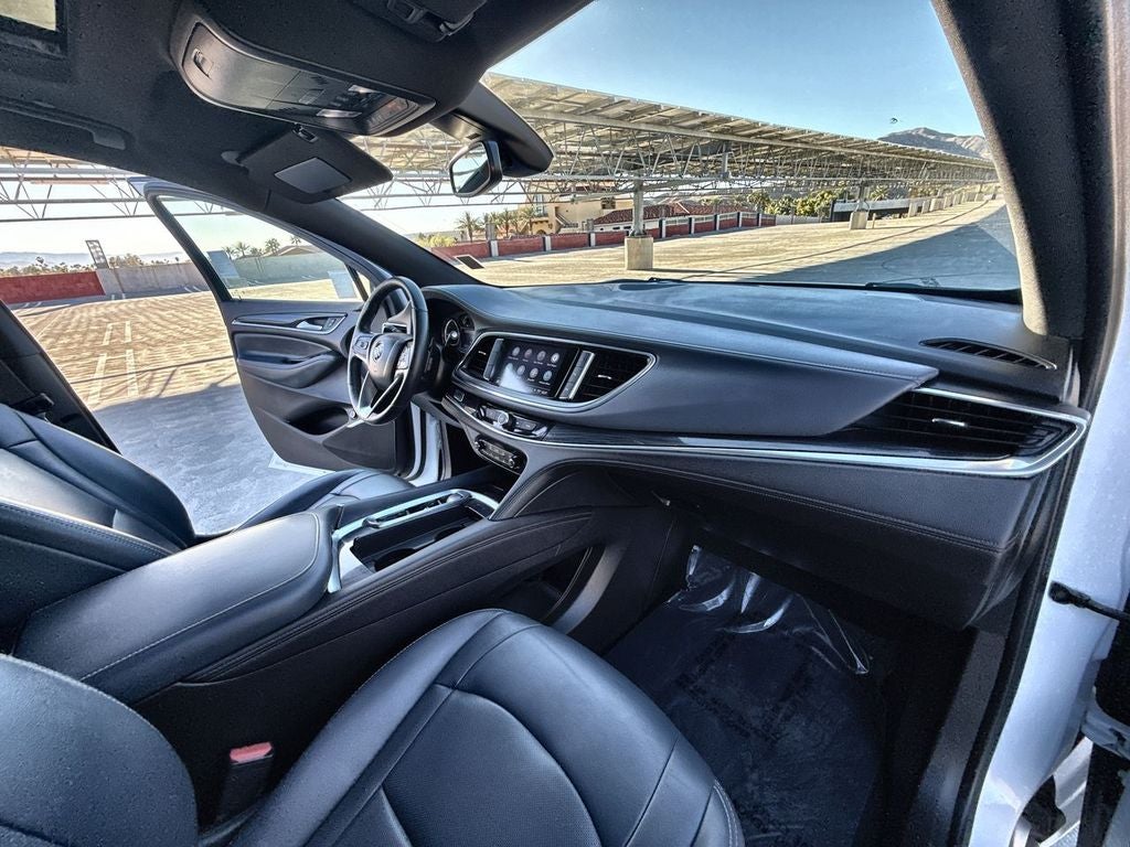 2022 Buick Enclave Essence