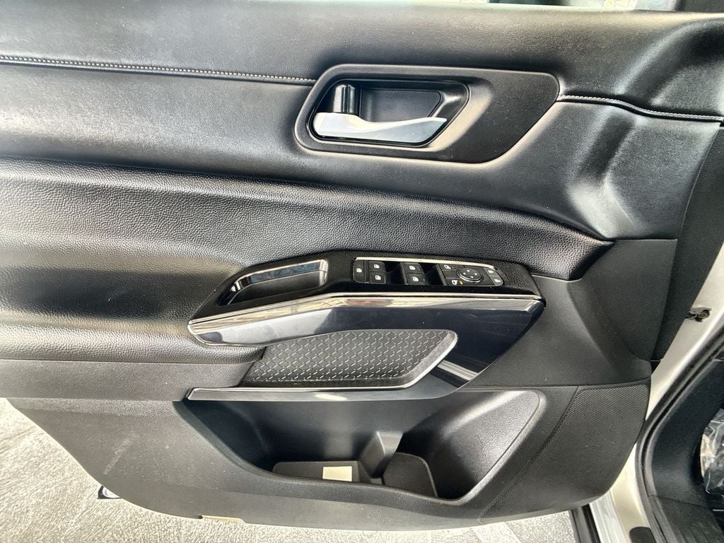 2022 Nissan Pathfinder SV 4WD