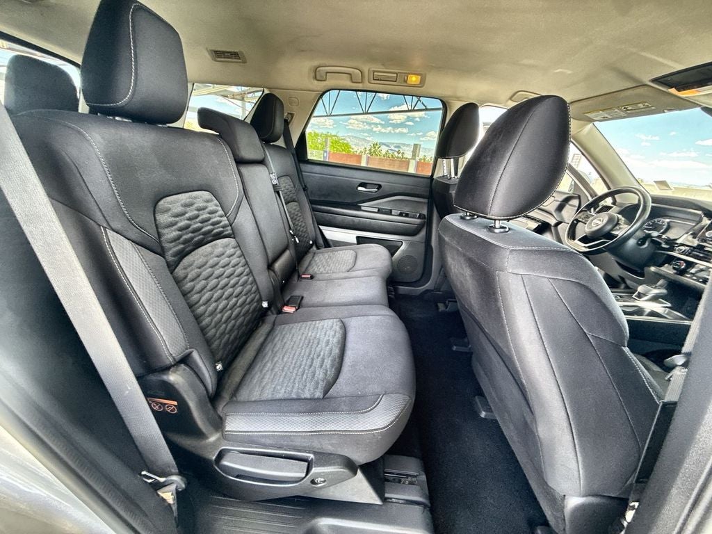 2022 Nissan Pathfinder SV 4WD