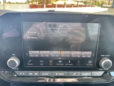 2022 Nissan Pathfinder SV 4WD