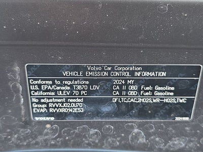 2024 Volvo S60 Core Dark Theme