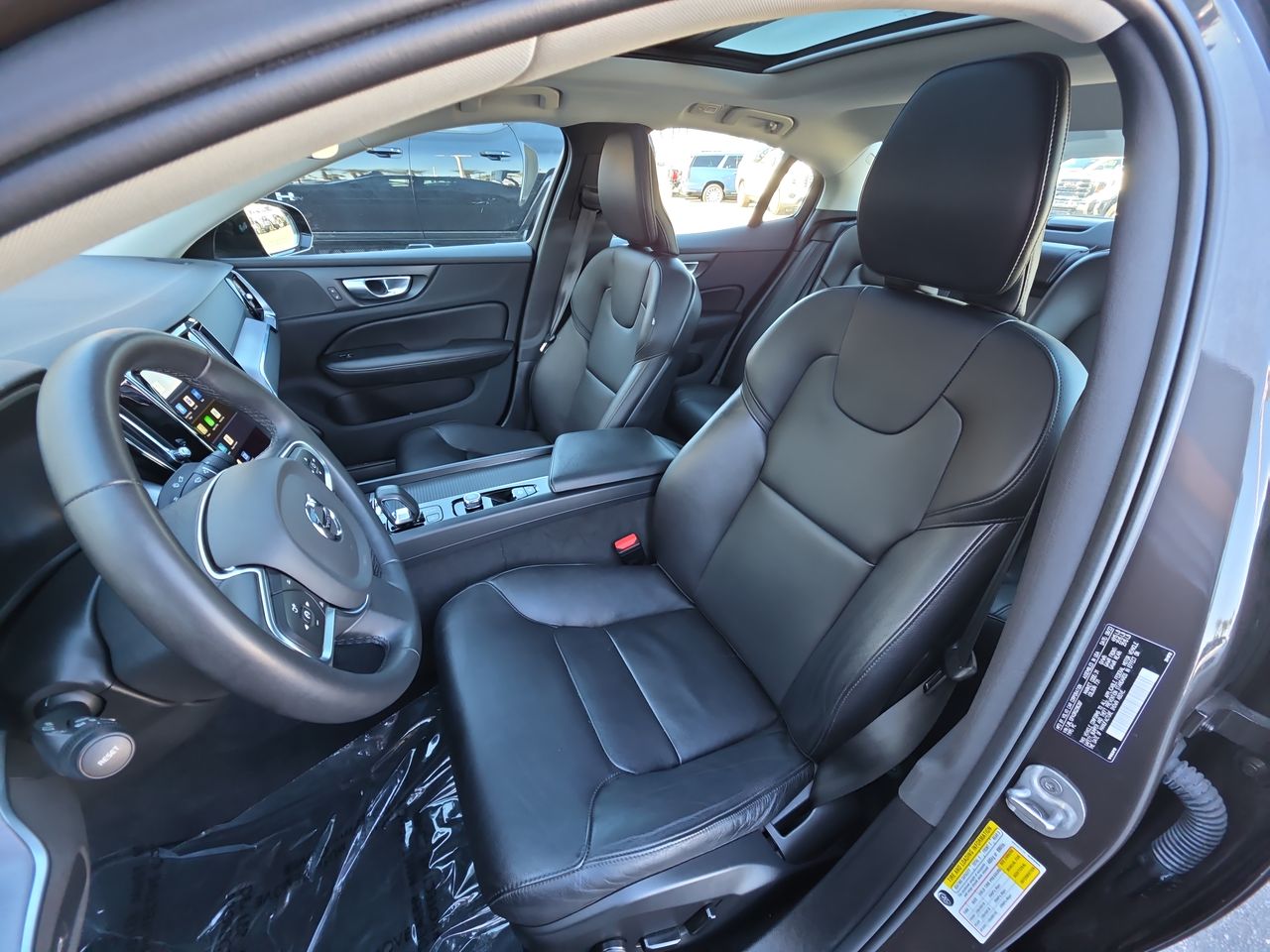 2024 Volvo S60 Core Dark Theme