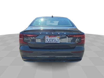 2024 Volvo S60 Core Dark Theme