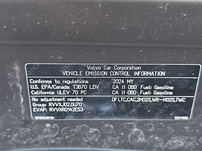 2024 Volvo S60 Core Dark Theme