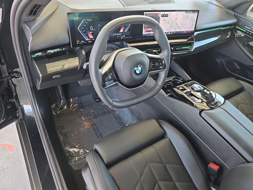 2025 BMW 5 Series 530i