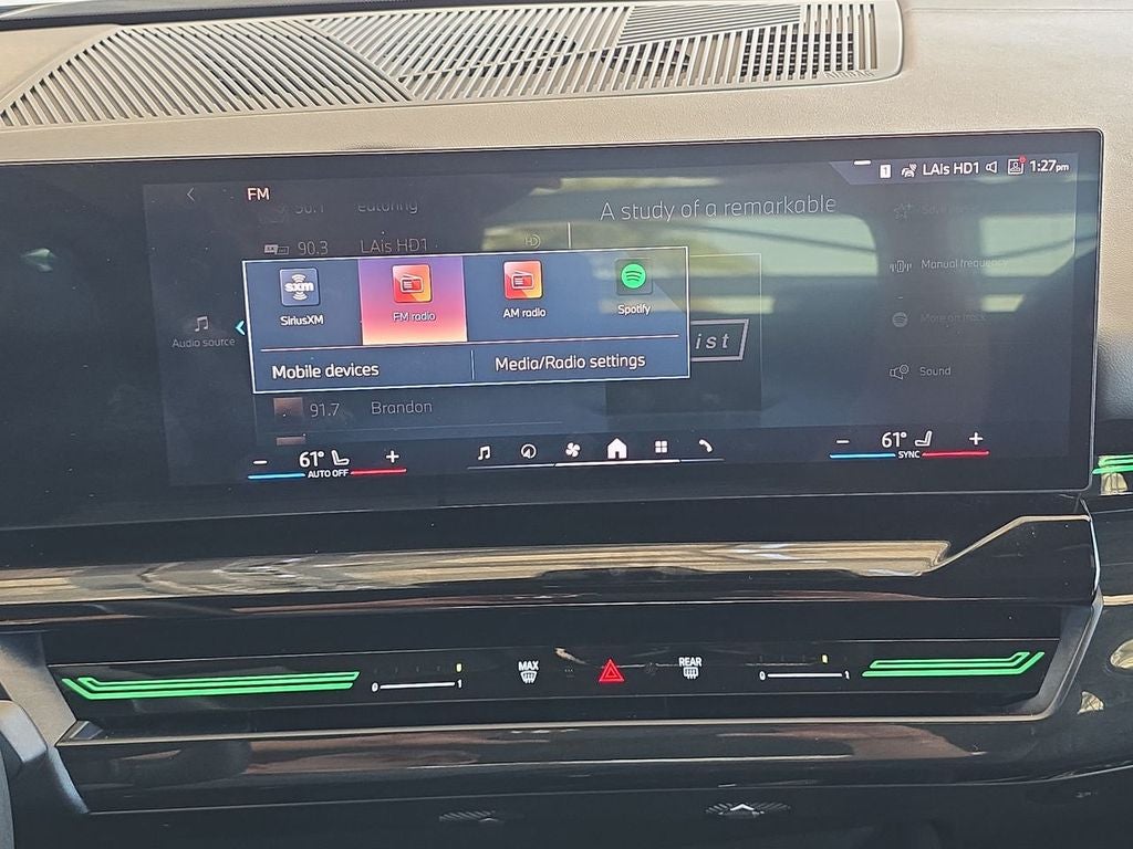 2025 BMW 5 Series 530i