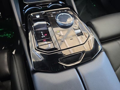 2025 BMW 5 Series 530i