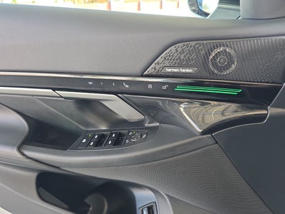 2025 BMW 5 Series 530i