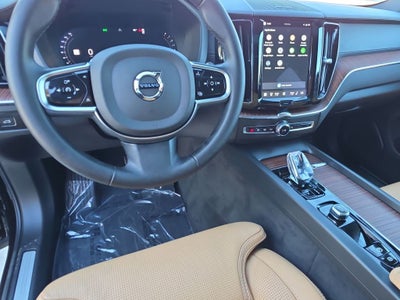 2025 Volvo XC60 B5 Ultra