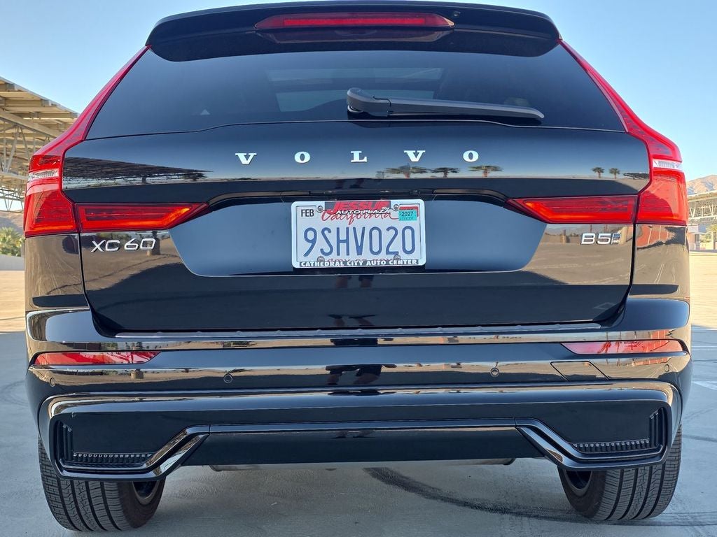 2025 Volvo XC60 B5 Ultra