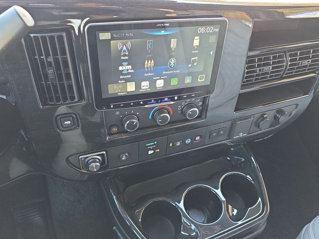 2025 Chevrolet Express Cargo WT