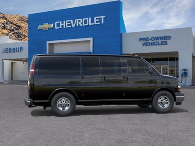 2025 Chevrolet Express Cargo WT