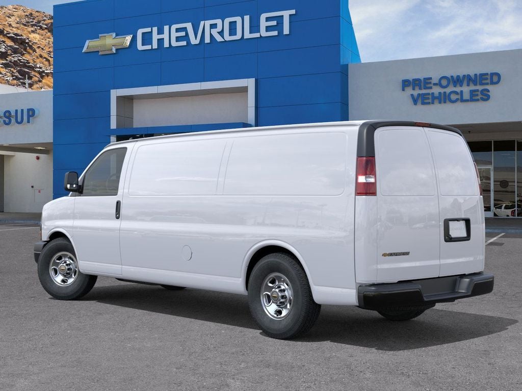 2025 Chevrolet Express Cargo WT