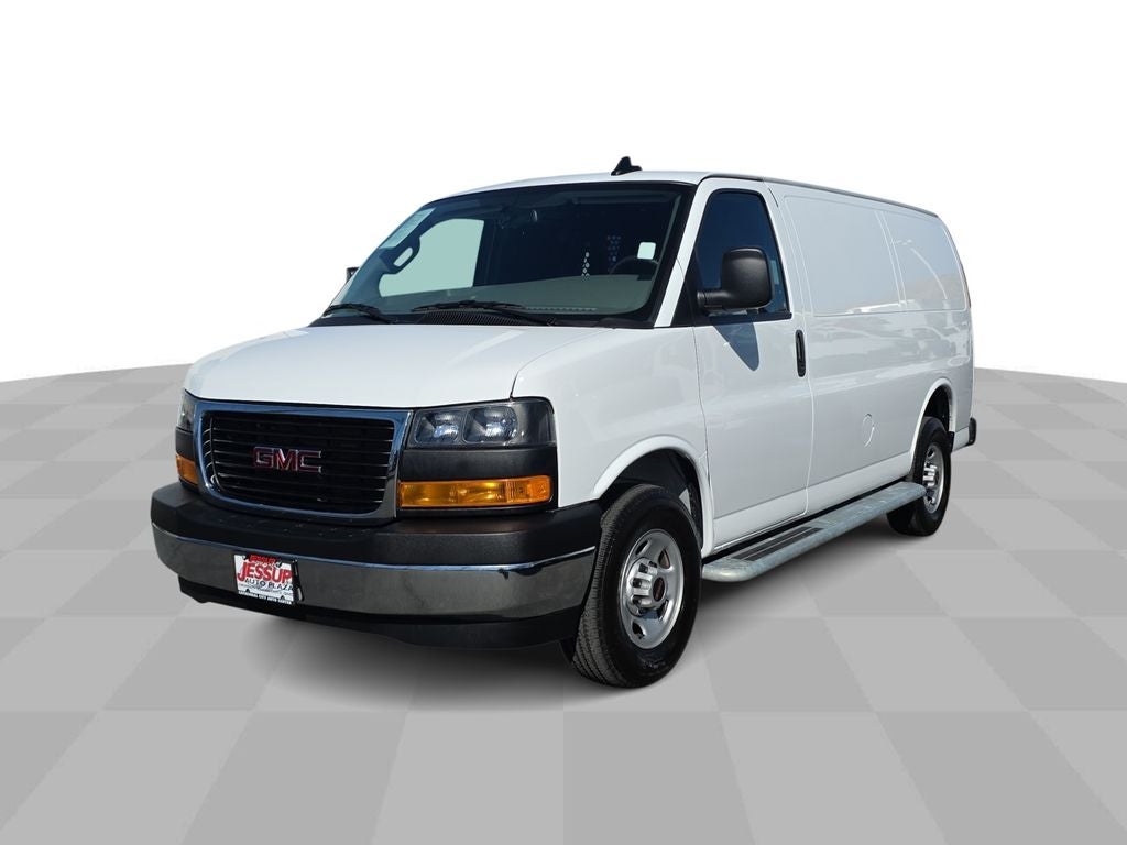 2024 GMC Savana 2500's photo