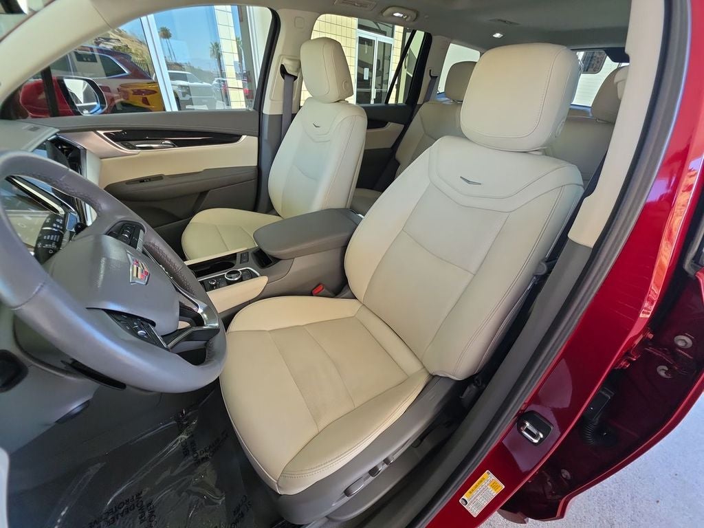2023 Cadillac XT6 Premium Luxury