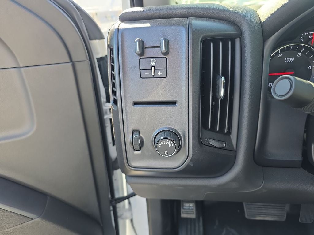 2025 Chevrolet Silverado 4500 HD Work Truck