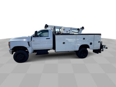 2024 Chevrolet Silverado 6500 HD Work Truck