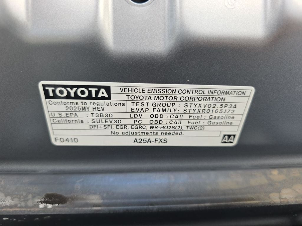 2025 Toyota Camry SE