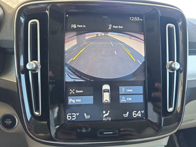 2019 Volvo XC40 T4 Momentum