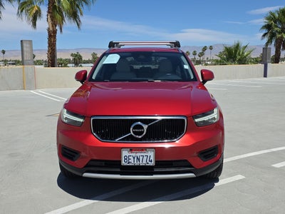 2019 Volvo XC40 T4 Momentum