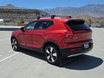 2019 Volvo XC40 T4 Momentum