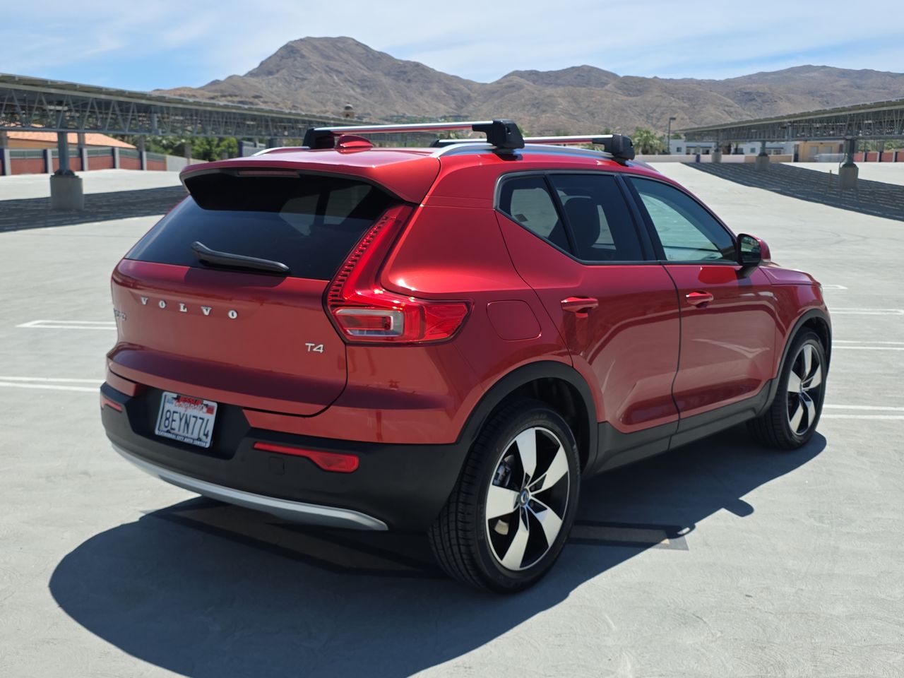 2019 Volvo XC40 T4 Momentum